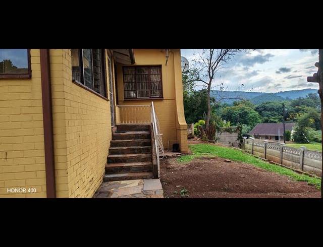 3 BEDROOM HOUSE FOR SALE IN PRESTBURY